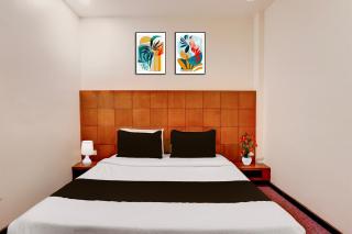 Super Townhouse Oak Ramdaspeth Downtown - 2