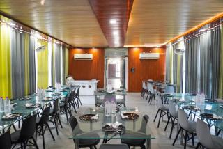 Goyal Hoteliers - Hotel Vasudha - 4