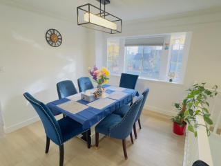 Large Cozy 2000 sf, 3 BR, Upto 12 Guest, Heart of City & Airport - 8
