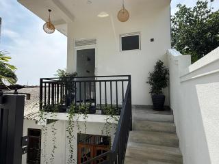 Seaview Mountain Villa - 2