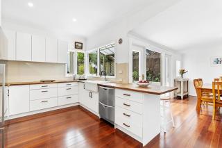 Serenity - A Short Walk To Beach - 1