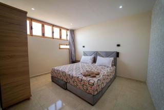 Apartment in Anza with Exceptional Sea View - 8