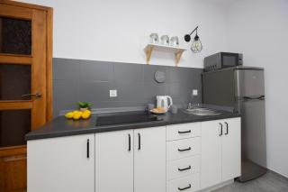 Bonifraterska Cozy Studio Near the Old Town in Warsaw by Noclegi Renters - 1