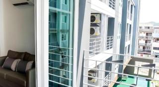 The Violin - Sriracha - 5