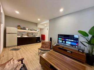 Modern Townhouse Getaway Jonker 16 min by walk - 0