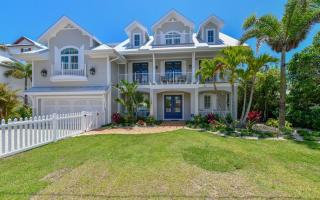 A Shore Thing - Second To None Spacious Waterfront Luxury Dock Pool Spa Rooftop Water Views - 9