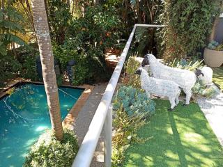 Modern studio apartment with solar - 1