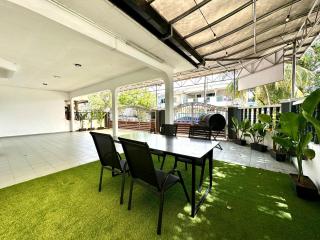 BNB Cozy Homestay @ Bdr Country Homes (Corner Hse) - 1