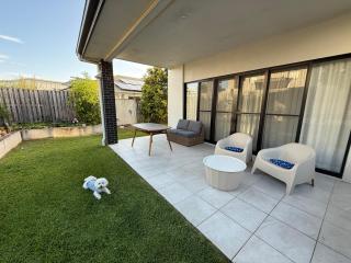 Home Away From Home &EV Charging&Amazing location - 8