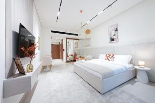 Premium Stay at High-Floor Trillionaire Studio - 3