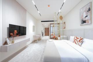 Premium Stay at High-Floor Trillionaire Studio - 2