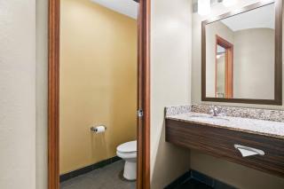 Sleep Inn Fayetteville North - 1