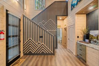 Grand 5BR Cabin w/ Indoor Pool, Theatre & Hot Tub - 3