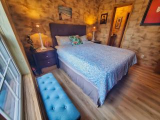 Private Lake Cottage! - 1