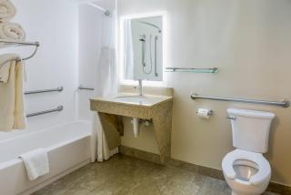 Country Inn & Suites by Radisson, Grandville-Grand Rapids West, MI - 2