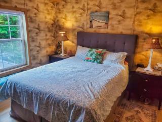 Private Lake Cottage! - 2