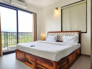 Ultra Luxe 2BHK Candolim Service Apartment with River and Mangrove Views - 3