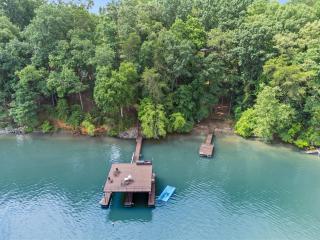 Lakefront with Dock and Hot Tub - 8