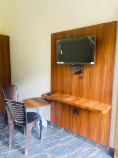 River Side Gorilla Resort Mussoorie - 9