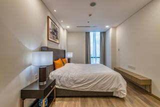 Isabelle Service Apartment Luxury at Vinhomes Central Park - 1