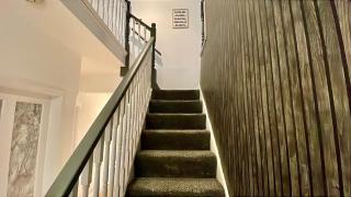 Large Contractor House - 6 Bedrooms - 10 BEDS - Free Private Parking - 1