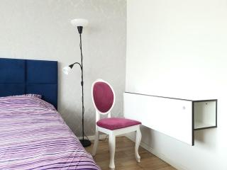 Warsaw's peaceful Muranów - 1