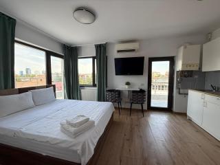 Panorama View Retreat - Elegant City Studio - 2