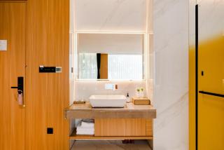 Huazhu Luxury Taishan Waterfront Green Willow B&B - 5