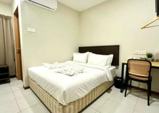 Swing & Pillows - Salak Tinggi KLIA Transit - 6