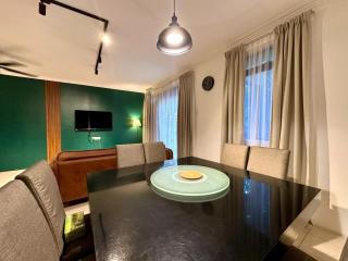 BNB Cozy Homestay - Cyberjaya, 14 pax - 7