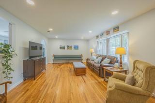 Restful Riverside Residence w Firepit - 0