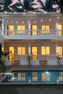 8fold by Larisa, Siolim - 8