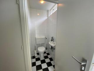 spacious bungalow surrounded large garden - 3