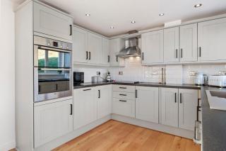 Swn Y Don - Modern Luxury Steps from Newgale Beach Bliss for up to 10 People - 3