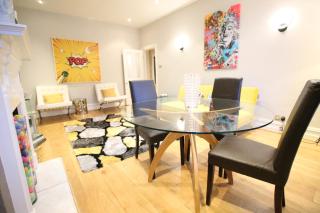 Chelsea charming, spacious 3 double bedroom 2 bath flat on iconic Kings Rd, Chelsea - London - 3