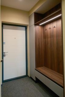 Luxury Airport Studio with Balcony Cozy & Modern - 4