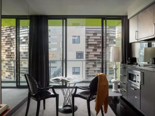 The Cullen Melbourne - Art Series - 2