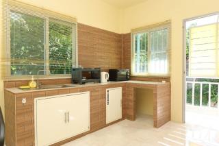 Yellow apartments 46,47 - 8