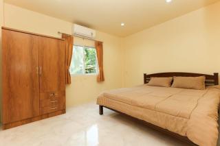 Yellow apartments 46,47 - 6