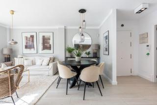 Modern ground floor with private garden in Nueva Andalucía - 8