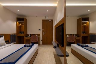 Pravasa Stay, Bapat Square - 7
