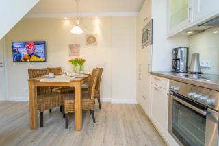 Friesenhaus Germania Ferienwohnung Lene - 6