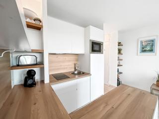 Studio vue sur mer et Îles du Levant - 9