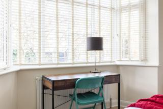 Serene 1BR with Garden in Leafy Finchley - 3