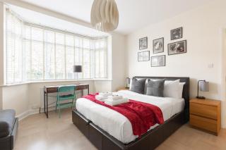 Serene 1BR with Garden in Leafy Finchley - 1