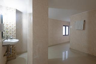 Hotel Caves Premium Near Delhi Airport - 3