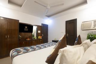 Hotel Caves Premium Near Delhi Airport - 2