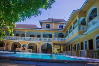 Manyatta Hotels & Apartments - 0