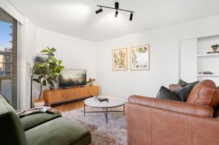 New Farm Sophisticated Retro - 3Bed-1Bath-1Car-Views - 6