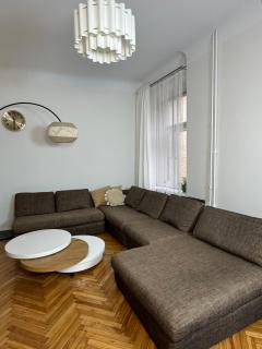 Elizabeth's Nest in Art Noveau area Free Parking - 3